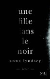 un fille dans le noir