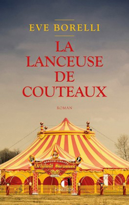 la-lanceuse-de-couteaux